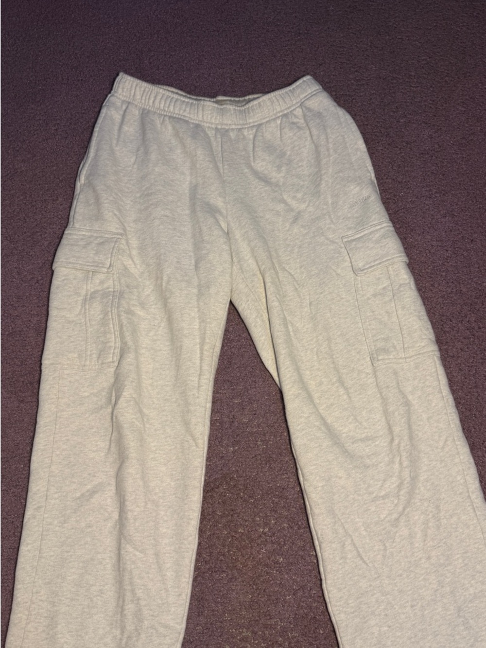 Aritzia Cozy Fleece Light Grey Cargo Sweat Pants: Size S